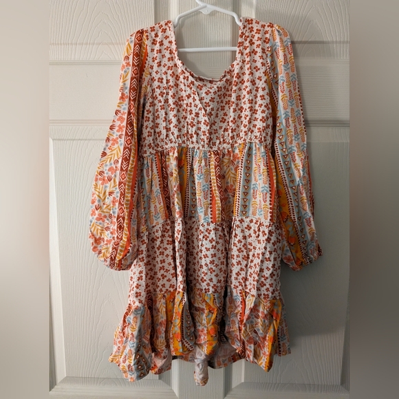 Girls dress - Picture 3 of 5